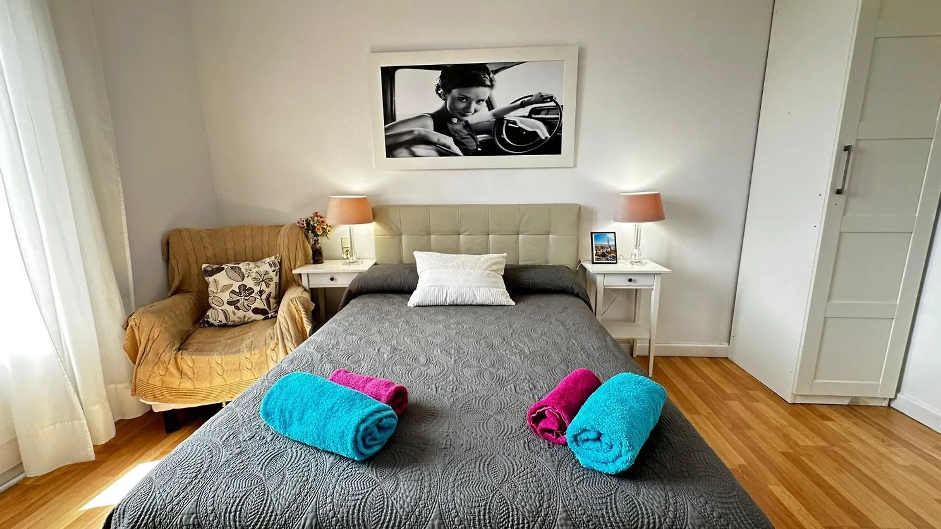 Bed & Breakfast Bailen Rooms Barcelona Spain